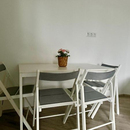Stylish Schonbrunn Apartments With Free Parking ウィーン エクステリア 写真