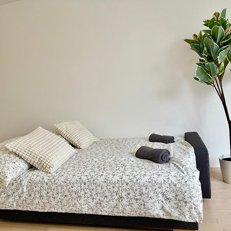 Stylish Schonbrunn Apartments With Free Parking ウィーン エクステリア 写真