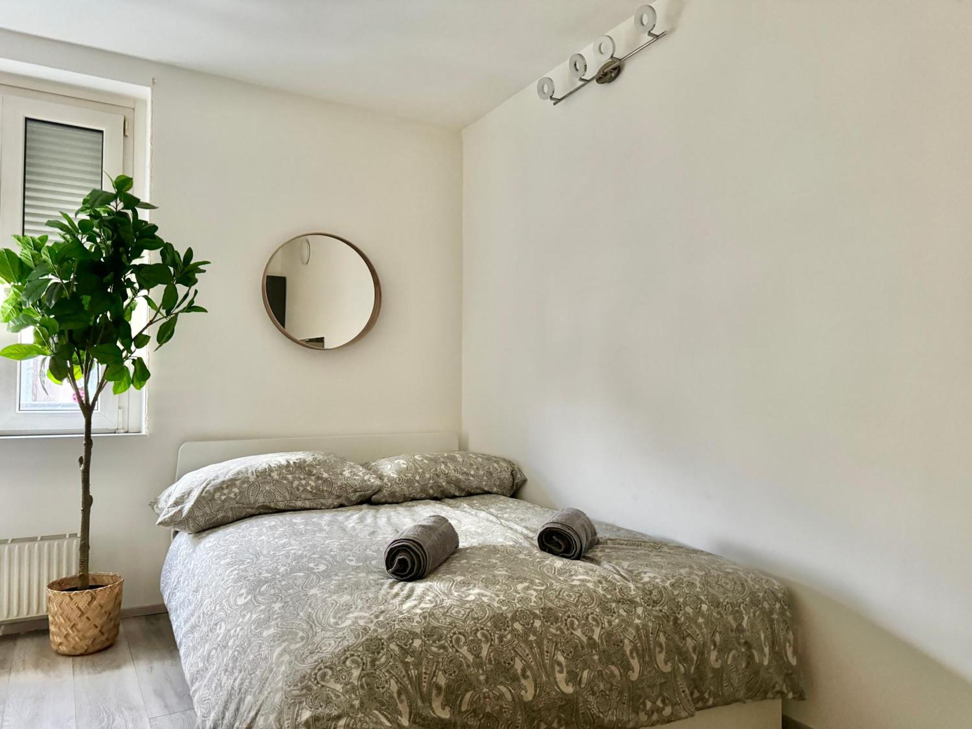 Stylish Schonbrunn Apartments With Free Parking ウィーン エクステリア 写真