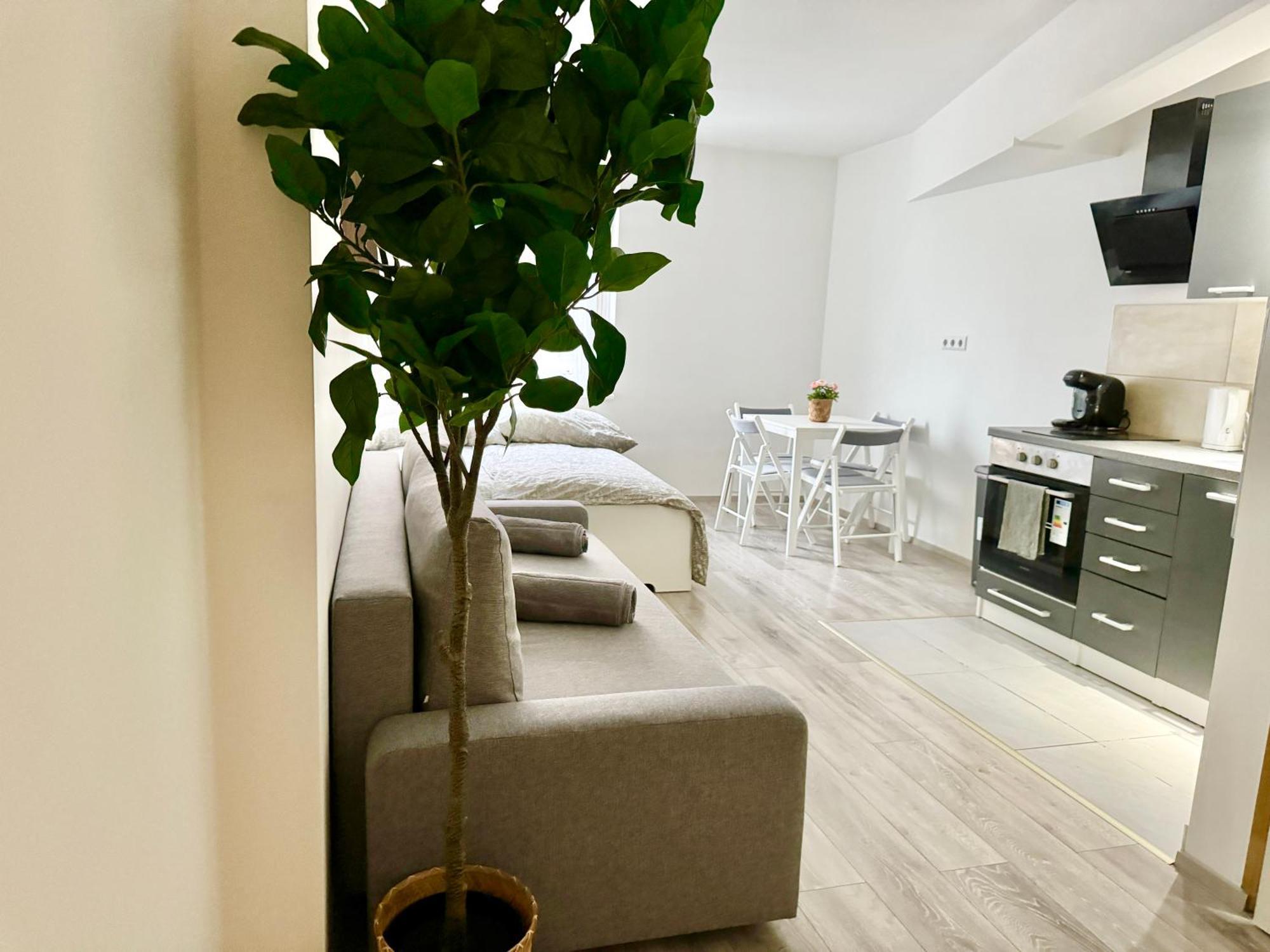 Stylish Schonbrunn Apartments With Free Parking ウィーン エクステリア 写真