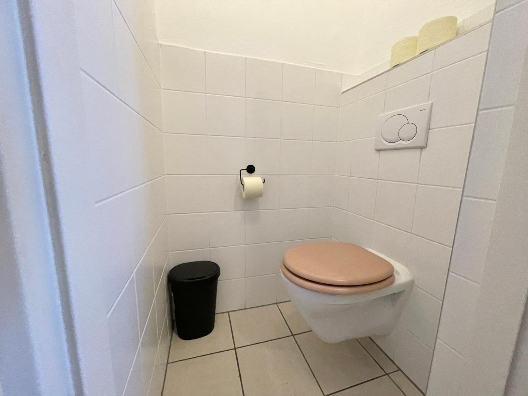 Stylish Schonbrunn Apartments With Free Parking ウィーン エクステリア 写真