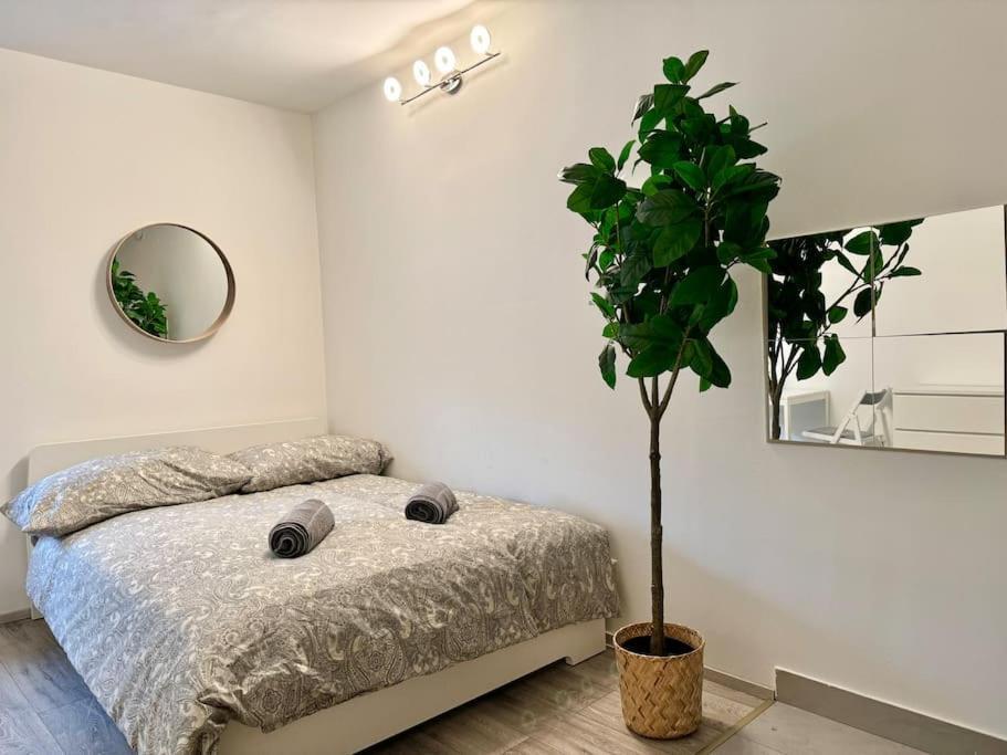 Stylish Schonbrunn Apartments With Free Parking ウィーン エクステリア 写真